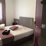 Kyriad Direct La Rochelle Hotel
