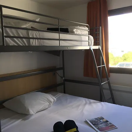 ホテル Kyriad Direct La Rochelle エオレ