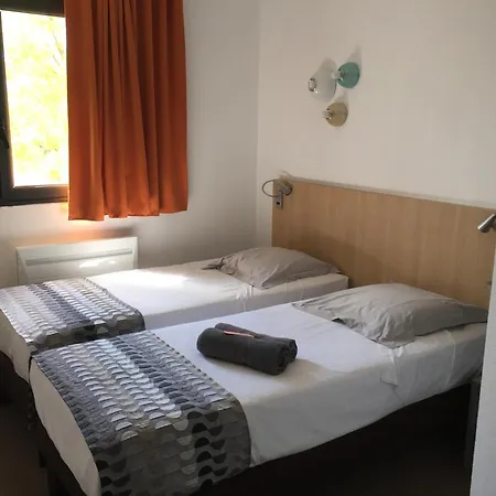 Kyriad Direct La Rochelle Hotel