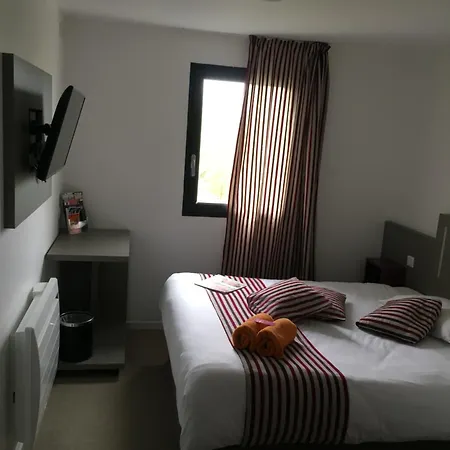 Kyriad Direct La Rochelle Hotel 2*