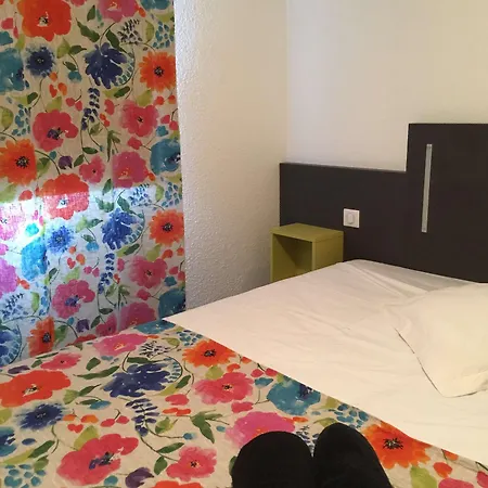 Kyriad Direct La Rochelle 2*