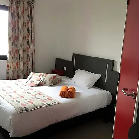 Kyriad Direct La Rochelle 2* Aytré
