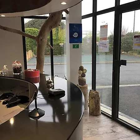Hotel Kyriad Direct La Rochelle