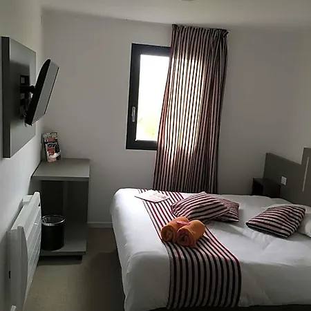 Hotel Kyriad Direct La Rochelle 2*