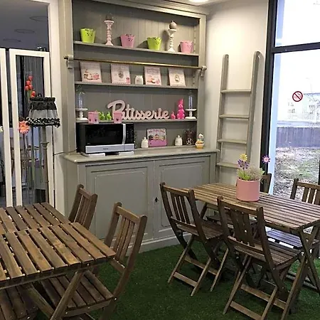 Hotel Kyriad Direct La Rochelle