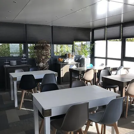 Kyriad Direct La Rochelle Hotel Aytré