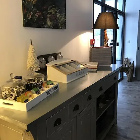 Hotel Kyriad Direct La Rochelle 3*