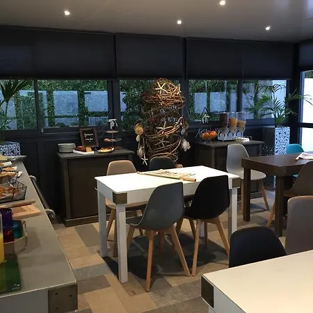 Kyriad Direct La Rochelle Hotel Aytre