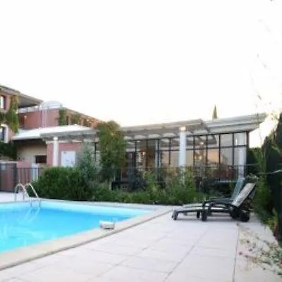 Kyriad Direct La Rochelle Hotel 2*