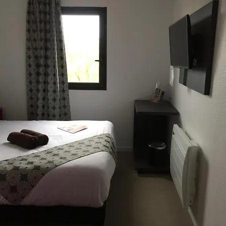 Kyriad Direct La Rochelle 2*