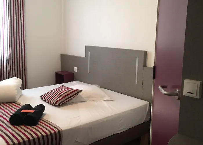 Kyriad Direct La Rochelle Hotel