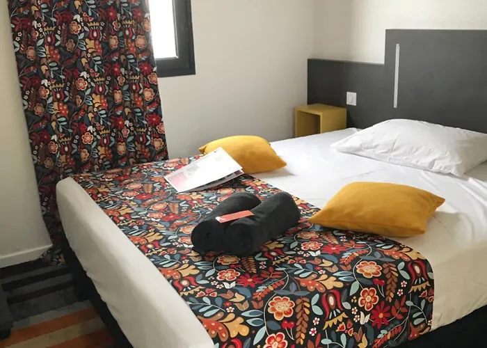 Kyriad Direct La Rochelle Hotel