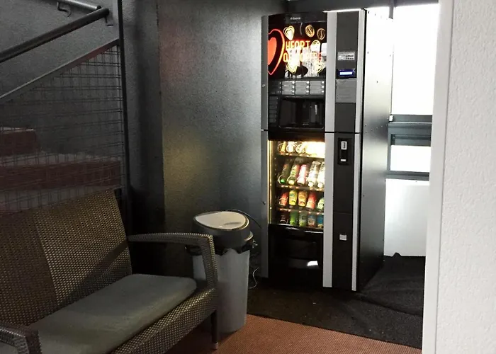 Kyriad Direct La Rochelle Hotel 2*