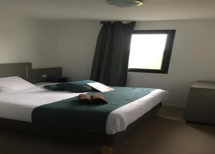 Hotel Kyriad Direct La Rochelle 2*