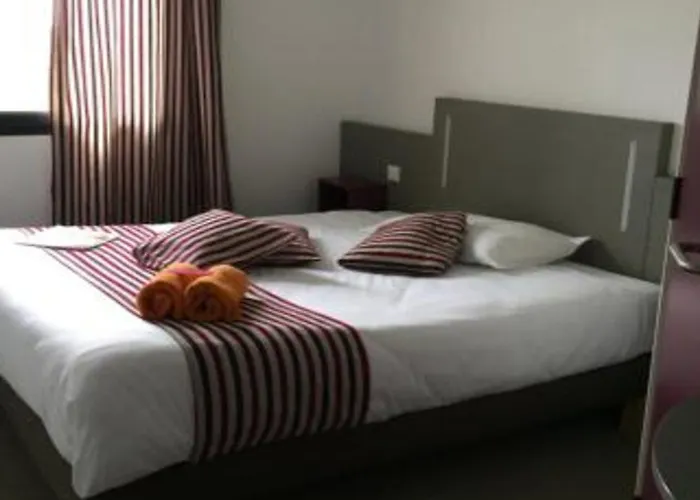 Kyriad Direct La Rochelle 2* Aytre