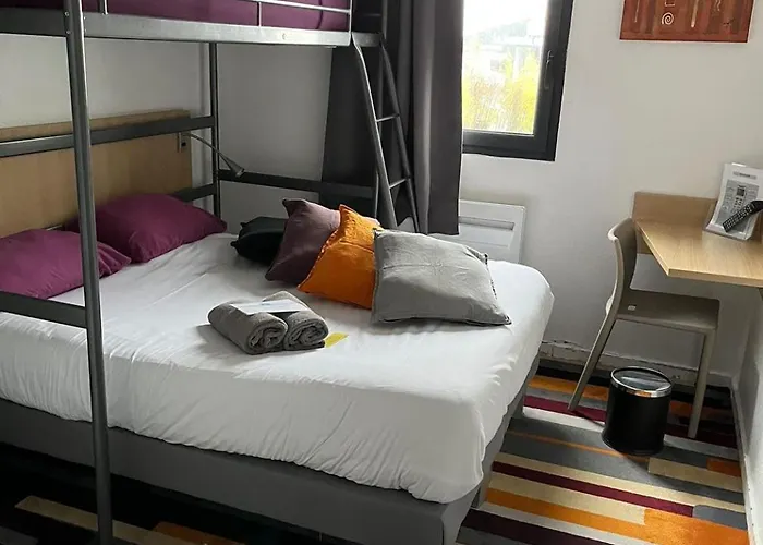 Kyriad Direct La Rochelle Hotel 2*