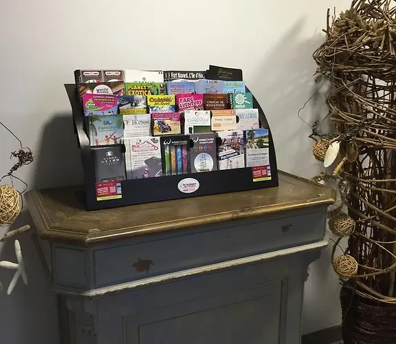 Hotel Kyriad Direct La Rochelle