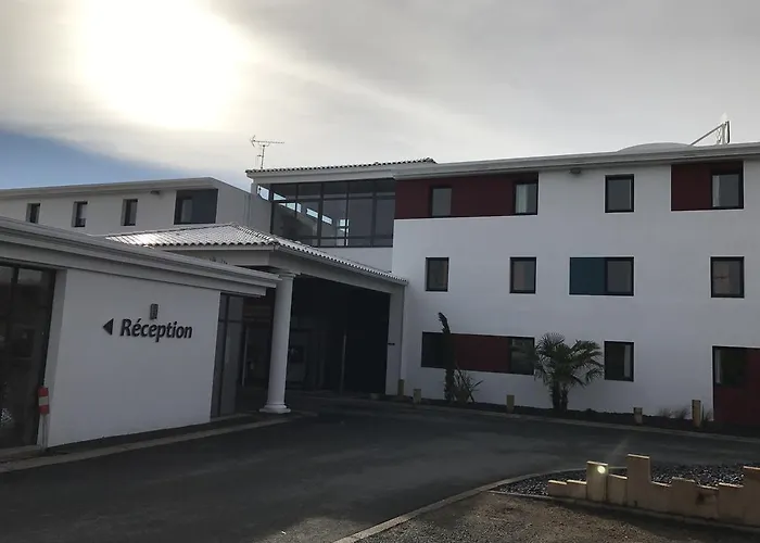 Hotel Kyriad Direct La Rochelle