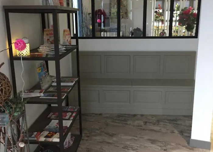 Kyriad Direct La Rochelle 2*