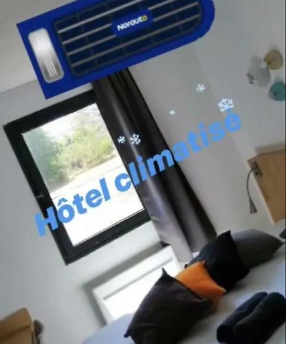 Hotel Kyriad Direct La Rochelle 2*