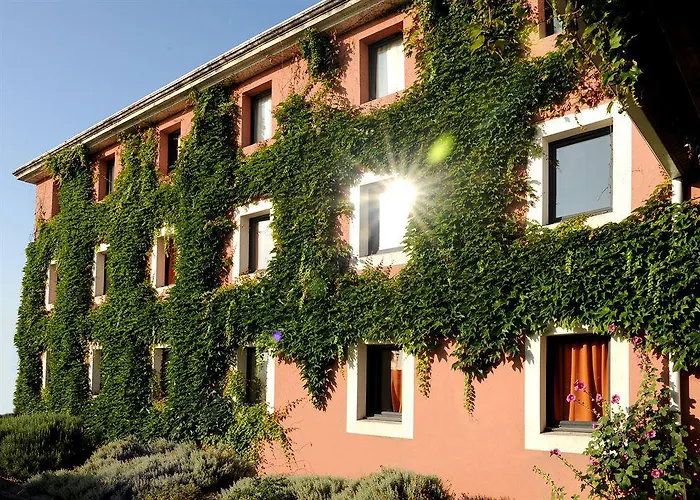 Kyriad Direct La Rochelle 2* Aytre